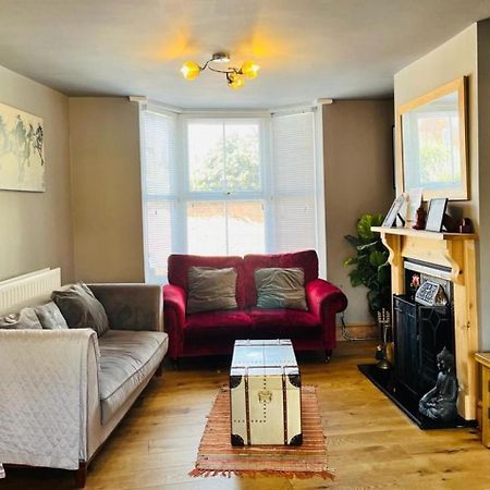 סטרטפורד-אפון-אבון Bodhi Tree Cottage - Grove Road Cottages מראה חיצוני תמונה